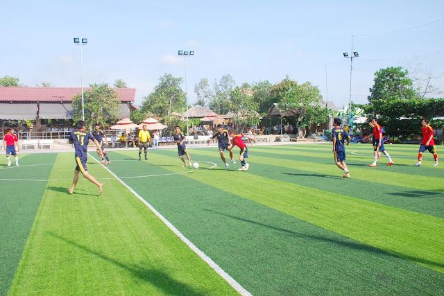 sân bóng đào duy anh